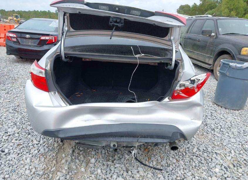 Photo 6 of 2016 Toyota Corolla LE (VIN 2T1BURHEXGC551084)