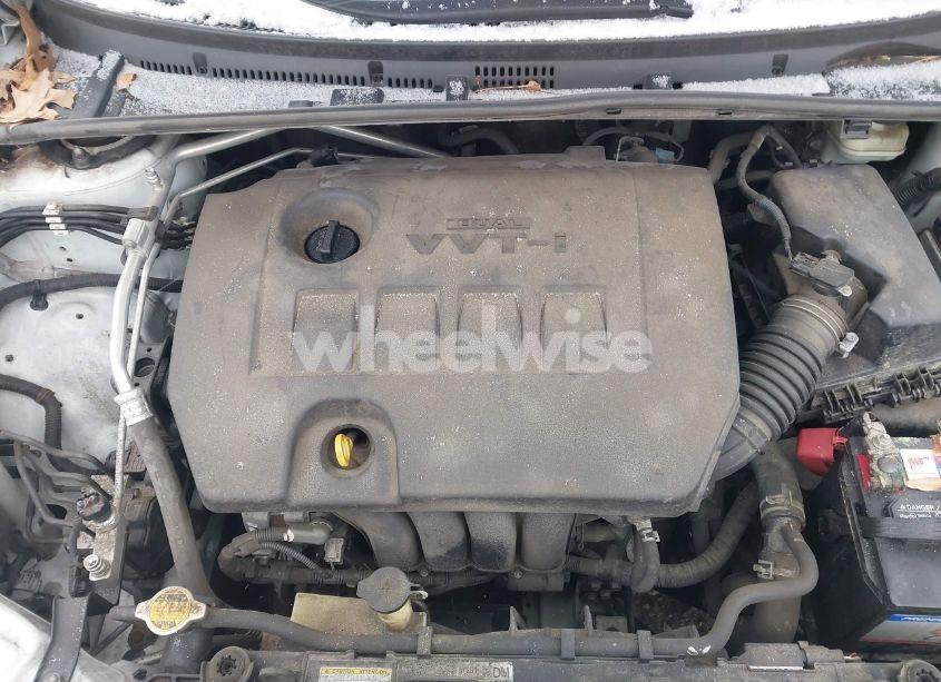 Photo 10 of 2016 Toyota Corolla LE (VIN 2T1BURHEXGC561940)