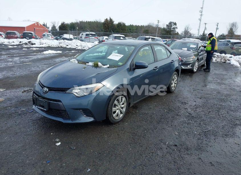 Photo 2 of 2016 Toyota Corolla LE (VIN 2T1BURHEXGC562568)