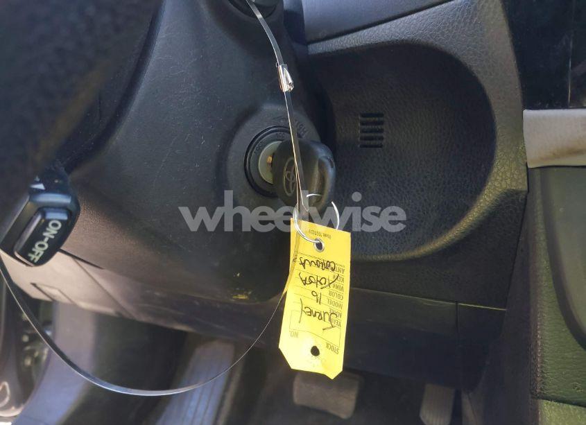 Photo 11 of 2016 Toyota Corolla LE (VIN 2T1BURHEXGC565857)