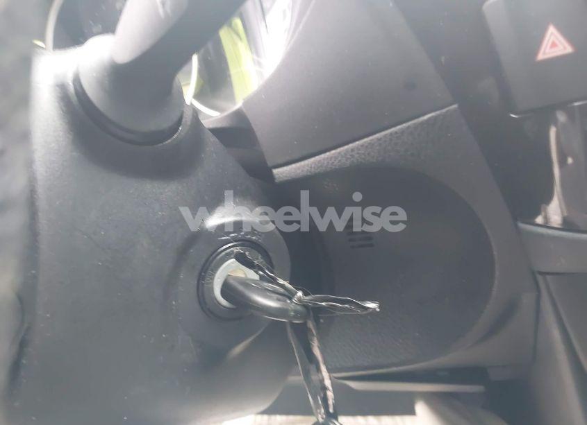 Photo 11 of 2016 Toyota Corolla L (VIN 2T1BURHEXGC579967)