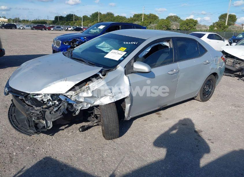 Photo 2 of 2016 Toyota Corolla LE (VIN 2T1BURHEXGC583923)
