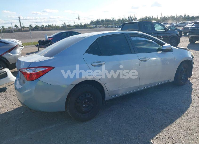 Photo 4 of 2016 Toyota Corolla LE (VIN 2T1BURHEXGC583923)