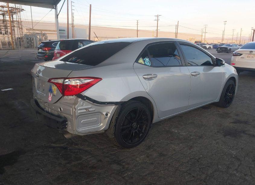 Photo 4 of 2016 Toyota Corolla LE (VIN 2T1BURHEXGC605967)