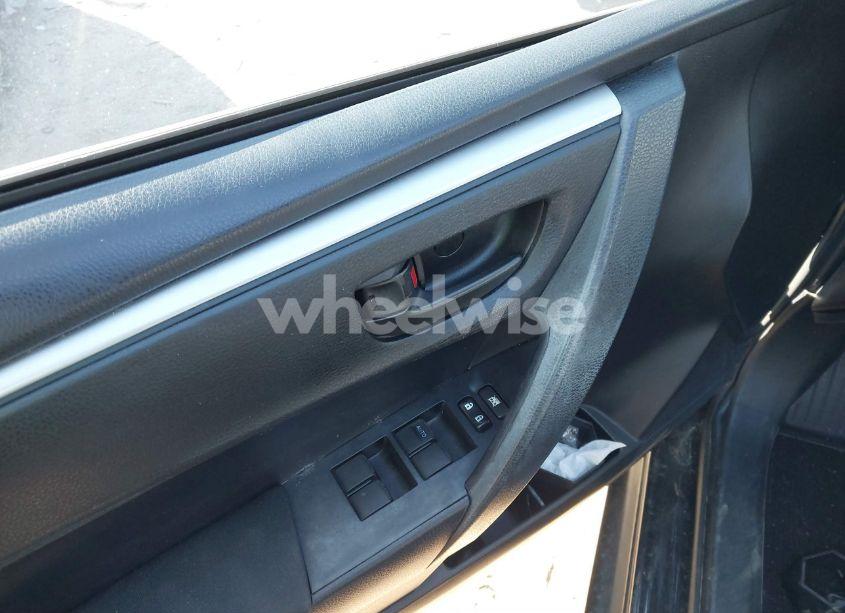 Photo 18 of 2016 Toyota Corolla L (VIN 2T1BURHEXGC612739)