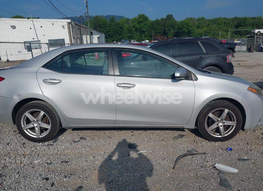 Photo 13 of 2016 Toyota Corolla LE (VIN 2T1BURHEXGC619464)