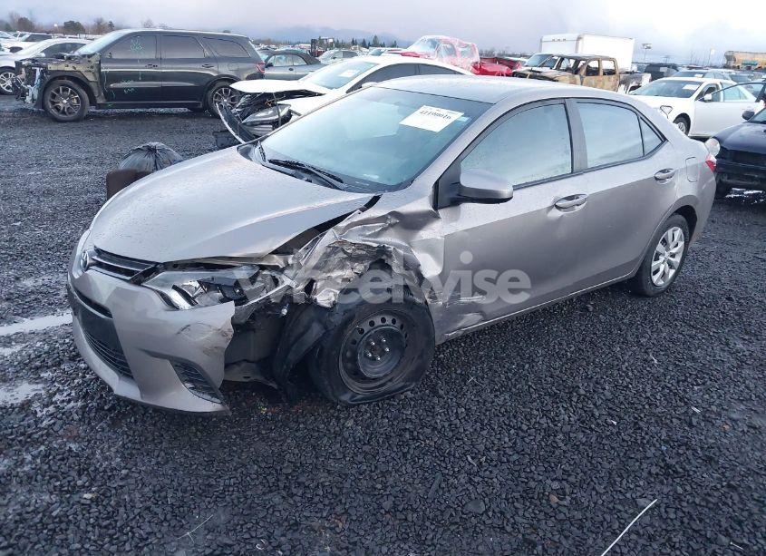 Photo 2 of 2016 Toyota Corolla LE (VIN 2T1BURHEXGC647992)