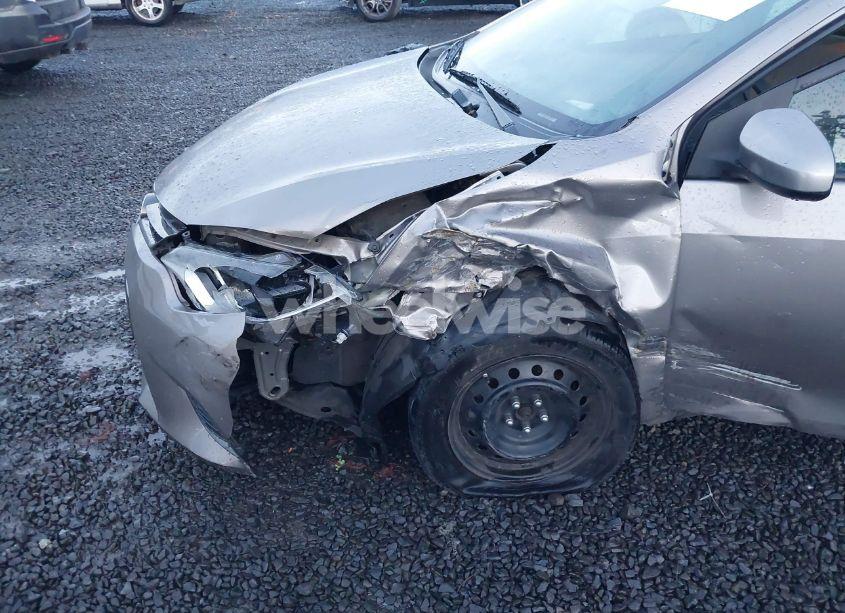 Photo 6 of 2016 Toyota Corolla LE (VIN 2T1BURHEXGC647992)