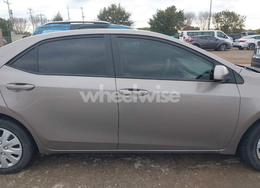 Photo 14 of 2016 Toyota Corolla LE (VIN 2T1BURHEXGC655459)