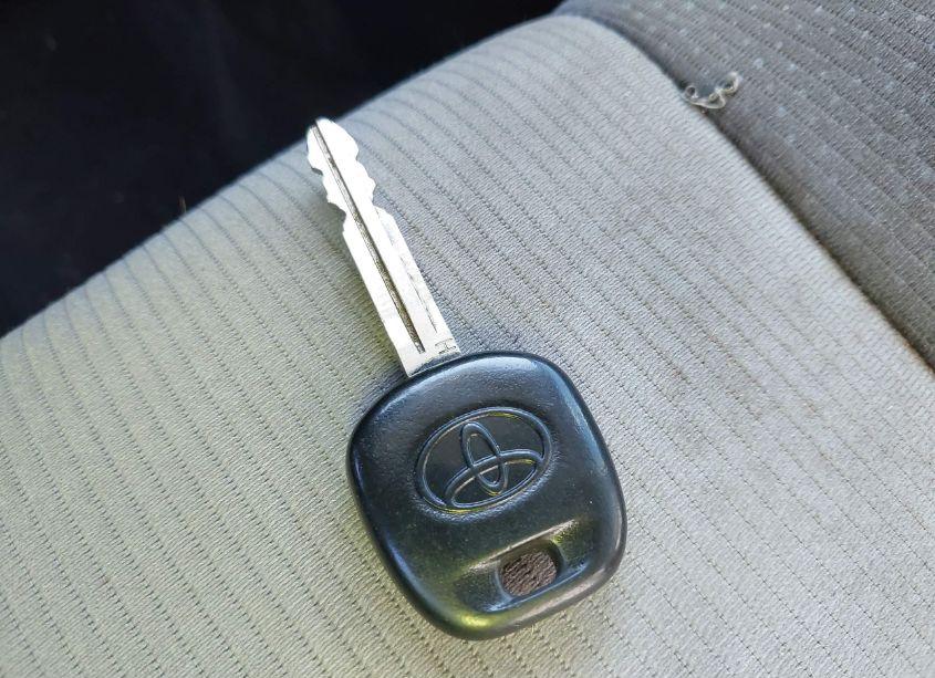 Photo 11 of 2016 Toyota Corolla L (VIN 2T1BURHEXGC695833)