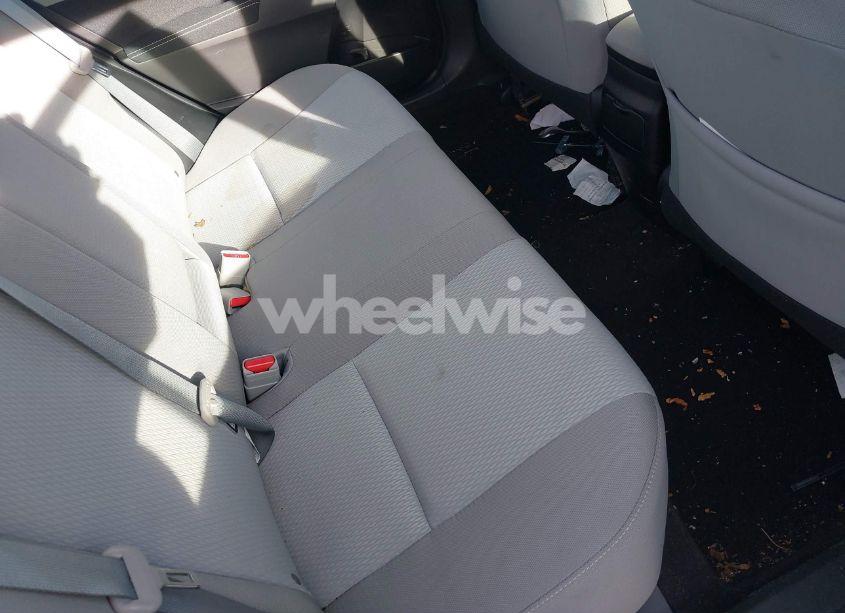 Photo 8 of 2016 Toyota Corolla LE (VIN 2T1BURHEXGC701811)