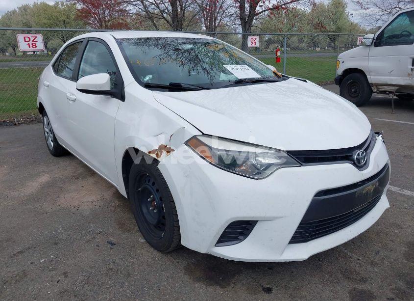 2016 Toyota Corolla LE (VIN 2T1BURHEXGC711559) main photo
