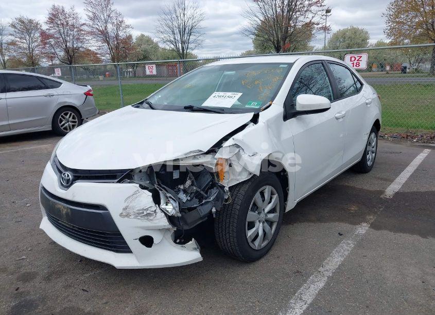 Photo 2 of 2016 Toyota Corolla LE (VIN 2T1BURHEXGC711559)
