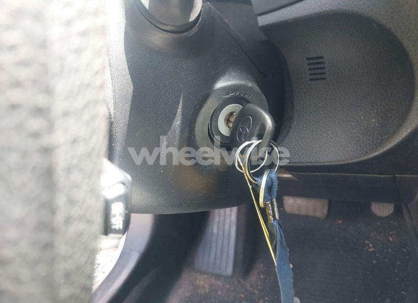 Photo 11 of 2016 Toyota Corolla L (VIN 2T1BURHEXGC715823)