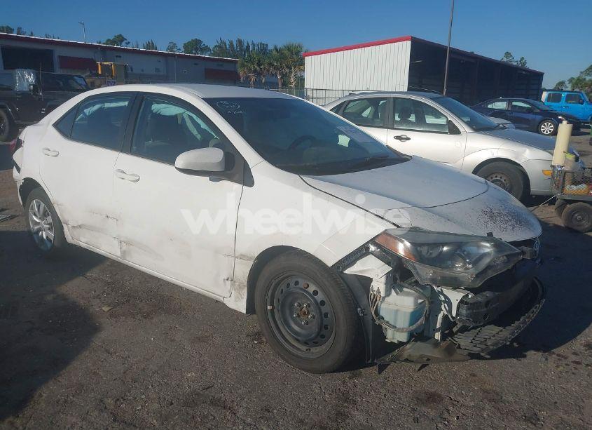 2016 Toyota Corolla LE (VIN 2T1BURHEXGC716373) main photo