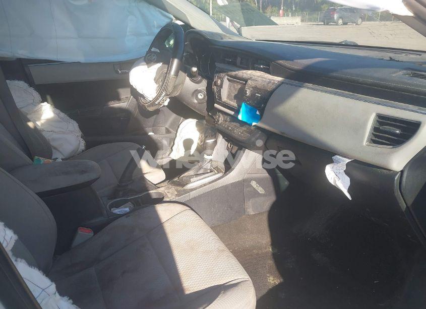 Photo 5 of 2016 Toyota Corolla LE (VIN 2T1BURHEXGC716373)