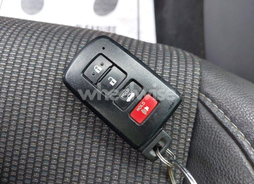 Photo 11 of 2017 Toyota Corolla SE (VIN 2T1BURHEXHC746877)