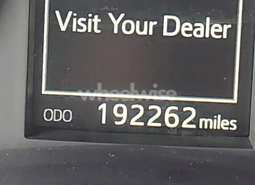 Photo 16 of 2017 Toyota Corolla SE (VIN 2T1BURHEXHC746877)