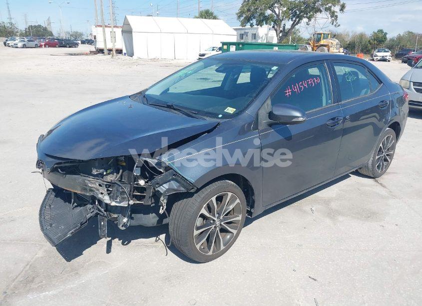 Photo 2 of 2017 Toyota Corolla SE (VIN 2T1BURHEXHC762514)