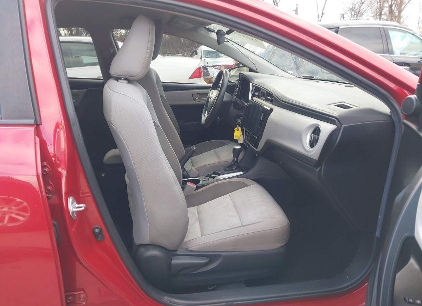 Photo 5 of 2017 Toyota Corolla LE (VIN 2T1BURHEXHC777742)