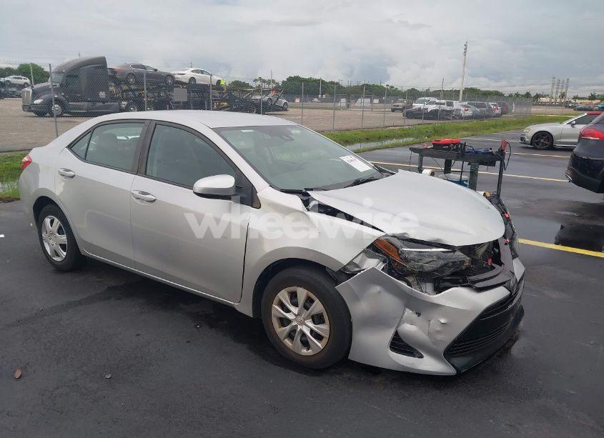2017 Toyota Corolla L (VIN 2T1BURHEXHC779801) main photo