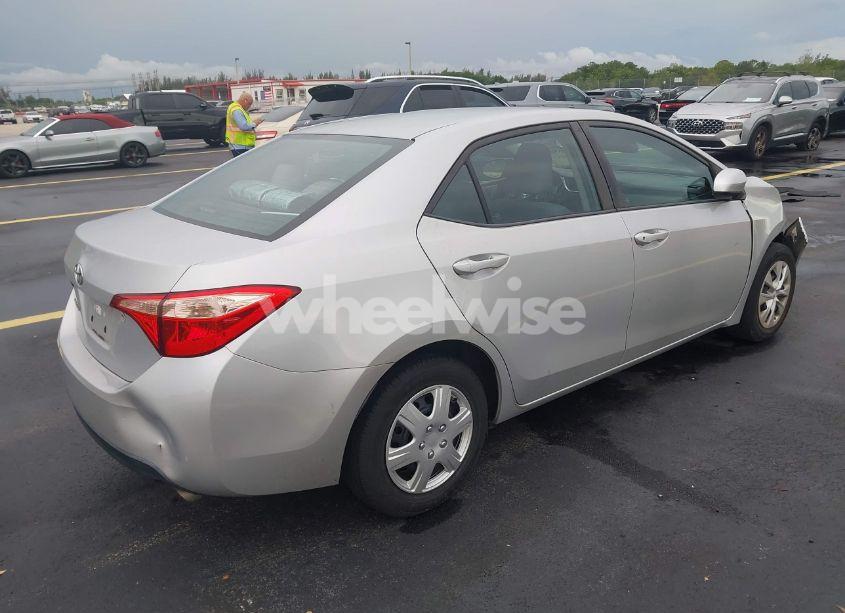 Photo 4 of 2017 Toyota Corolla L (VIN 2T1BURHEXHC779801)