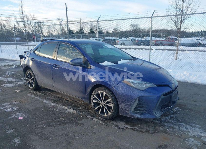 2017 Toyota Corolla SE (VIN 2T1BURHEXHC786599) main photo
