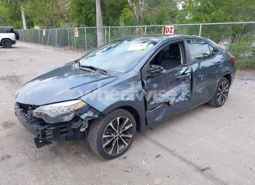 Photo 2 of 2017 Toyota Corolla SE (VIN 2T1BURHEXHC796131)