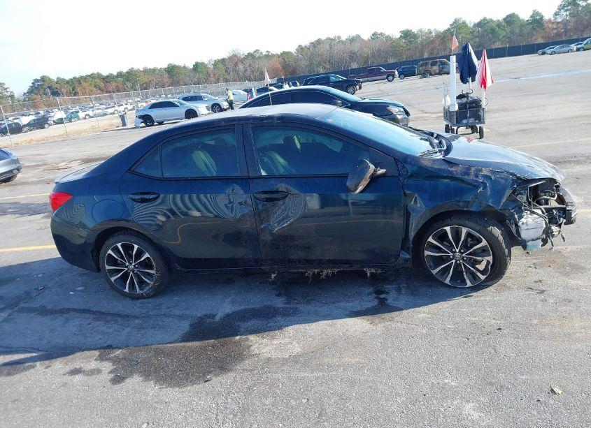 Photo 13 of 2017 Toyota Corolla SE (VIN 2T1BURHEXHC797540)