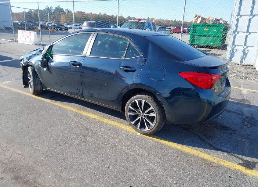 Photo 3 of 2017 Toyota Corolla SE (VIN 2T1BURHEXHC797540)