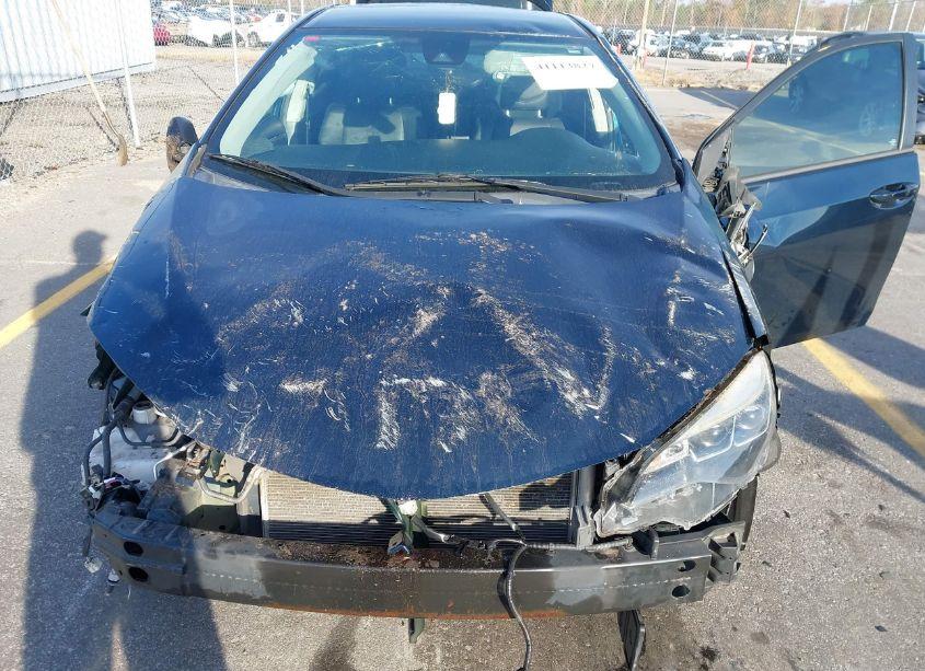 Photo 6 of 2017 Toyota Corolla SE (VIN 2T1BURHEXHC797540)