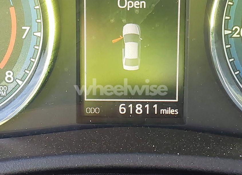 Photo 15 of 2017 Toyota Corolla SE (VIN 2T1BURHEXHC817379)