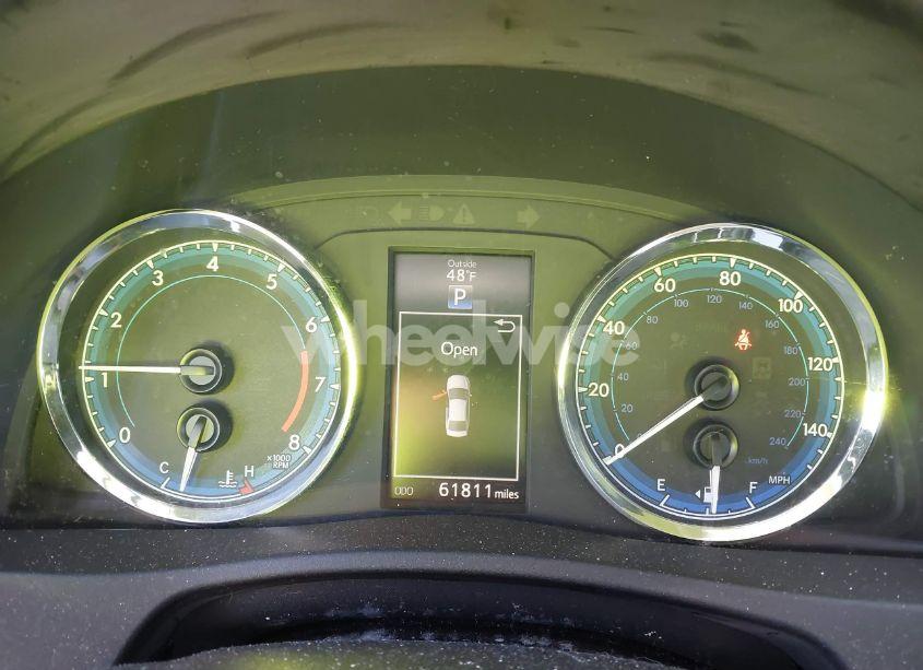 Photo 7 of 2017 Toyota Corolla SE (VIN 2T1BURHEXHC817379)