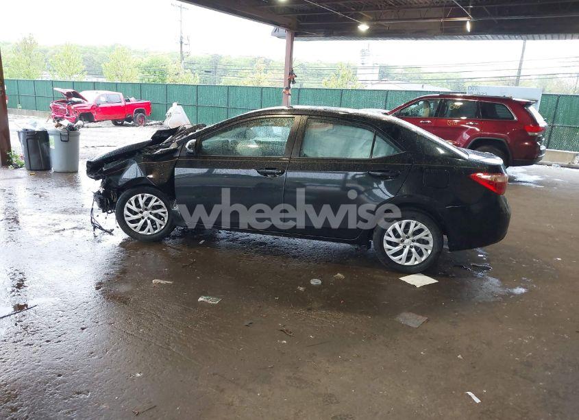 Photo 15 of 2017 Toyota Corolla LE (VIN 2T1BURHEXHC825255)