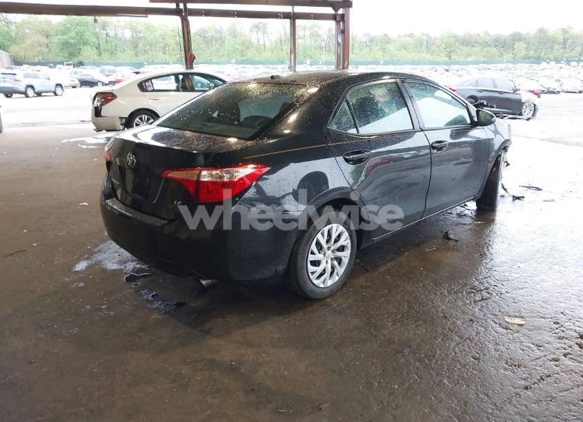 Photo 4 of 2017 Toyota Corolla LE (VIN 2T1BURHEXHC825255)