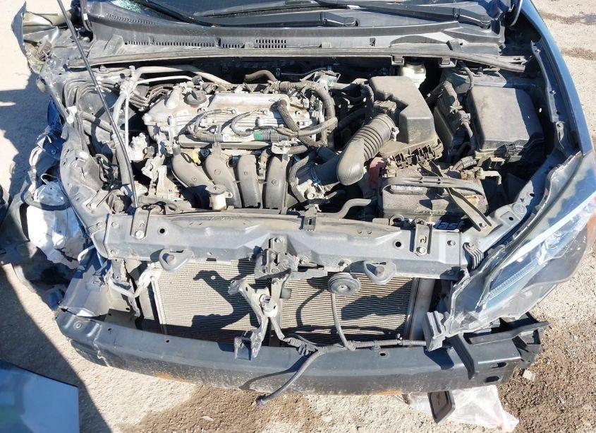 Photo 10 of 2017 Toyota Corolla LE (VIN 2T1BURHEXHC829662)