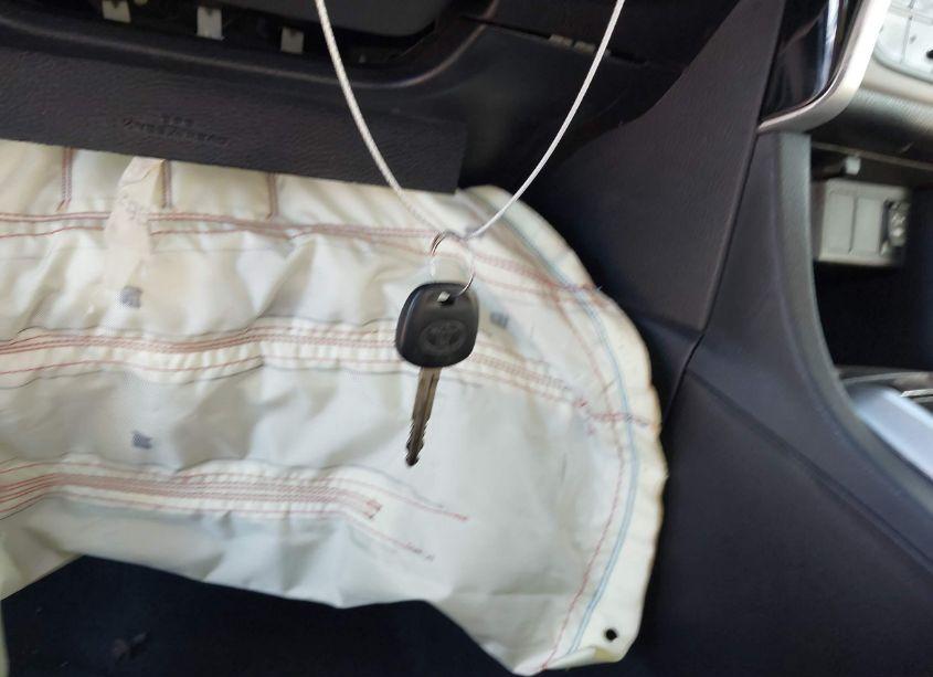 Photo 11 of 2017 Toyota Corolla LE (VIN 2T1BURHEXHC829662)