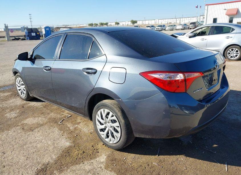 Photo 3 of 2017 Toyota Corolla LE (VIN 2T1BURHEXHC829662)