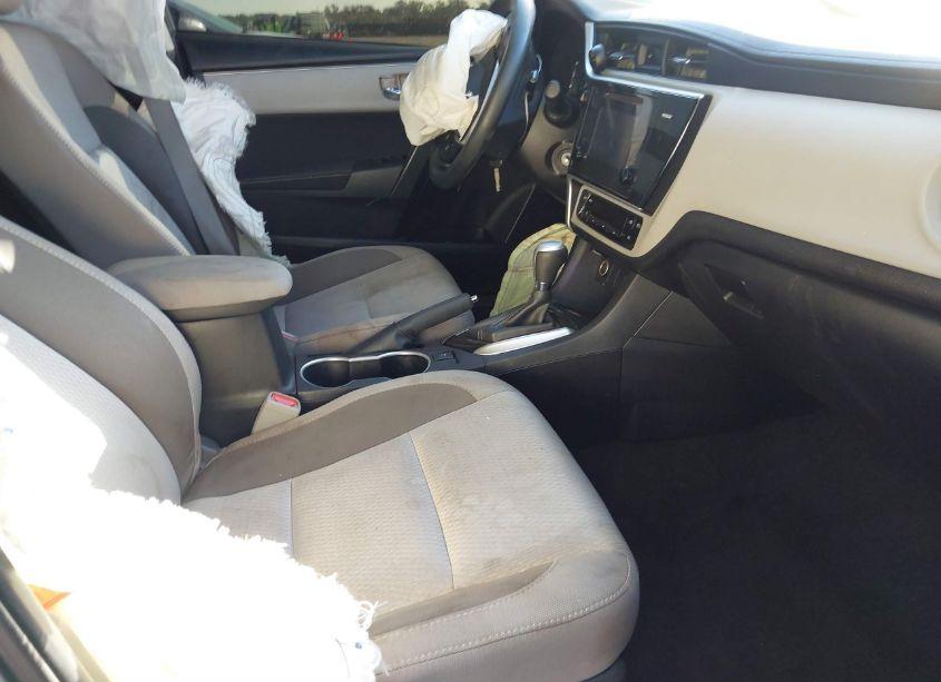 Photo 5 of 2017 Toyota Corolla LE (VIN 2T1BURHEXHC829662)