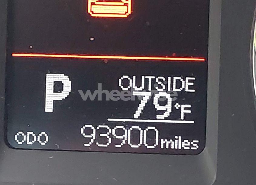 Photo 15 of 2017 Toyota Corolla LE (VIN 2T1BURHEXHC835347)