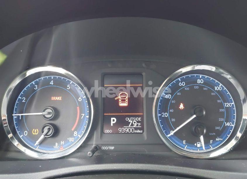 Photo 7 of 2017 Toyota Corolla LE (VIN 2T1BURHEXHC835347)