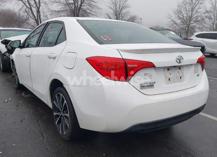 Photo 3 of 2017 Toyota Corolla SE (VIN 2T1BURHEXHC838099)
