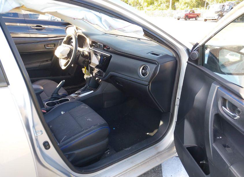 Photo 5 of 2017 Toyota Corolla SE (VIN 2T1BURHEXHC840628)