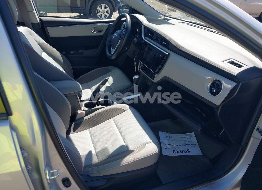 Photo 5 of 2017 Toyota Corolla LE (VIN 2T1BURHEXHC846428)