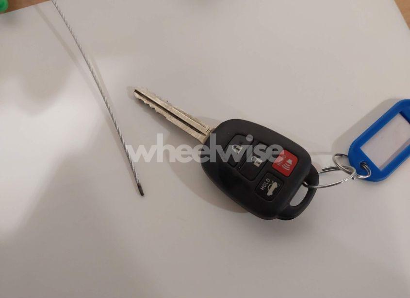 Photo 11 of 2017 Toyota Corolla SE (VIN 2T1BURHEXHC872981)