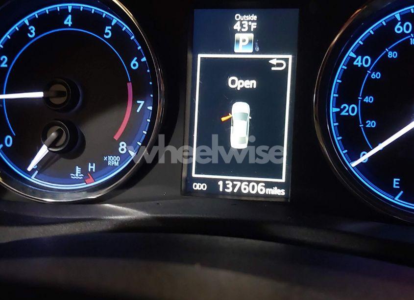 Photo 16 of 2017 Toyota Corolla SE (VIN 2T1BURHEXHC872981)