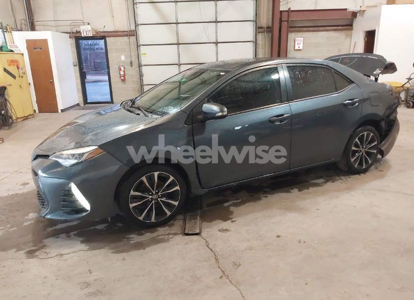 Photo 2 of 2017 Toyota Corolla SE (VIN 2T1BURHEXHC872981)