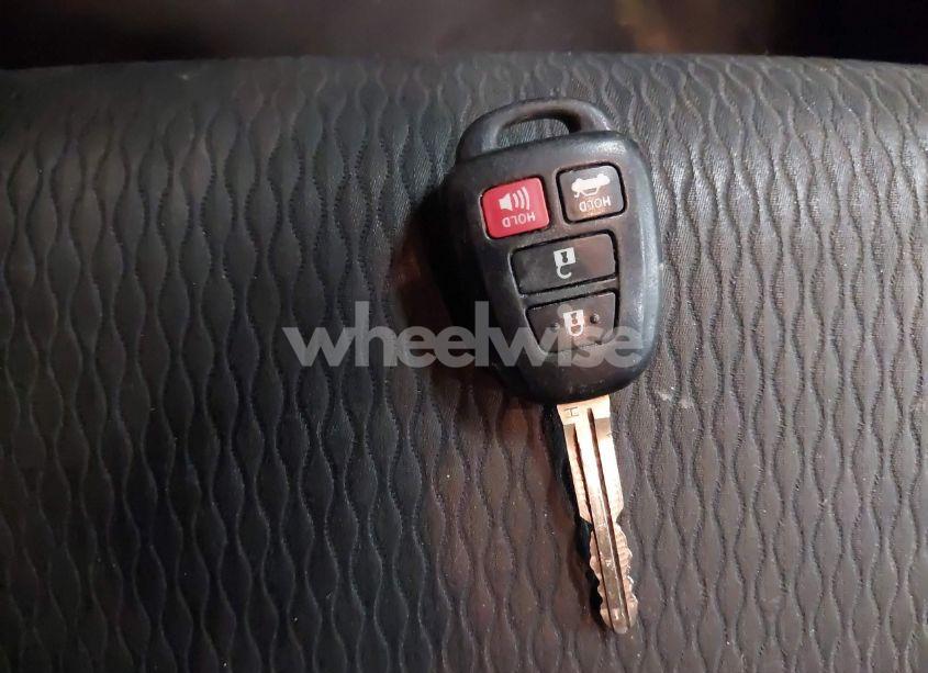 Photo 11 of 2017 Toyota Corolla LE (VIN 2T1BURHEXHC901895)