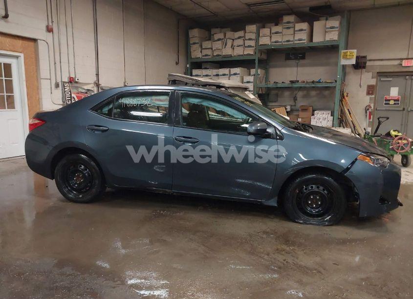 Photo 13 of 2017 Toyota Corolla LE (VIN 2T1BURHEXHC901895)