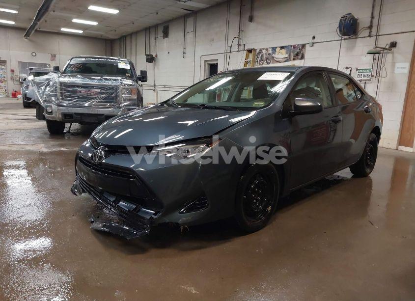 Photo 2 of 2017 Toyota Corolla LE (VIN 2T1BURHEXHC901895)
